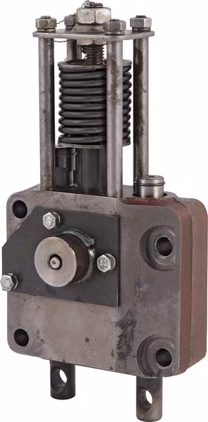Collecteur hydraulique d'amplificateur de couple et d'embrayage pour C-385 6 cylindres · réf. 26900086142100