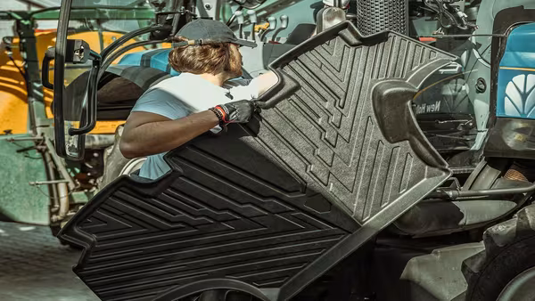 Tapis de sol adapté à Claas Série Arion/Axion (depuis 2019) vue 3