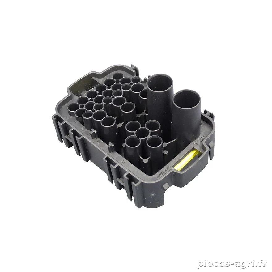 Module porte-fusibles étanche WP - 6 MiniVAL, 1 MaxiVAL, 1 mini-relais, 3 micro-relais vue 2