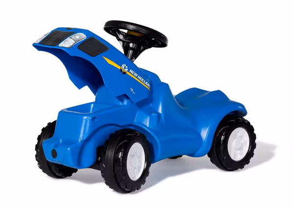 New Holland tracteur de course vue 2