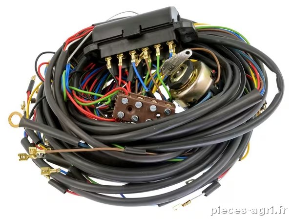 Installation électrique pour tracteurs C330 · réf. 1420990010